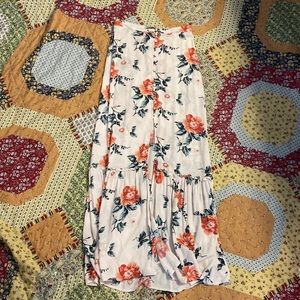 💃American Eagle white floral flowy maxi skirt